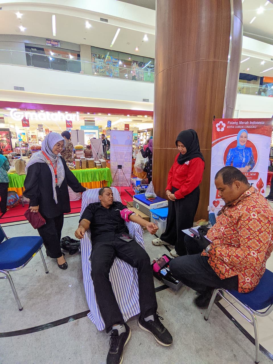 Kegiatan Donor Darah Di Lippo