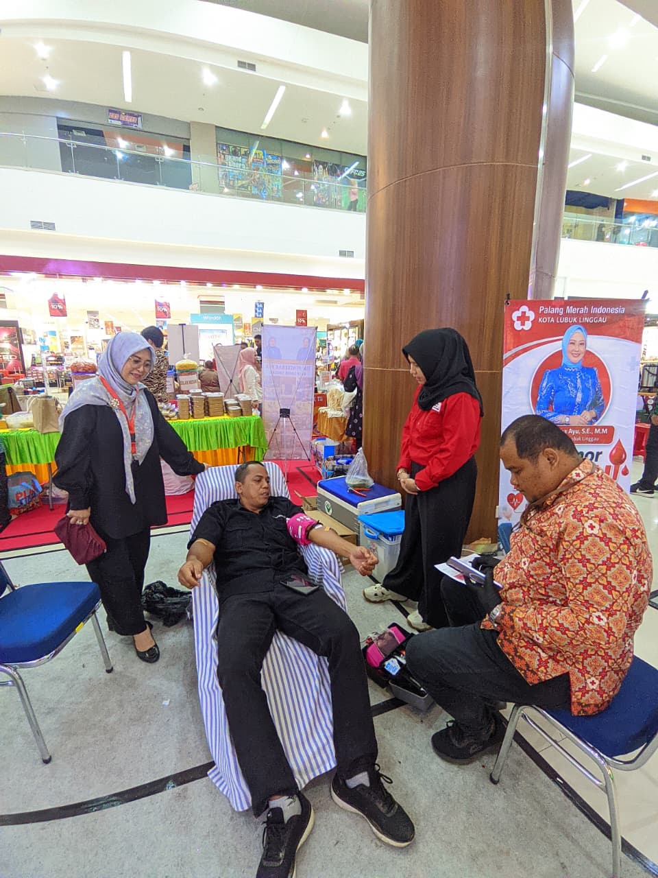 Kegiatan Donor Darah Di Lippo