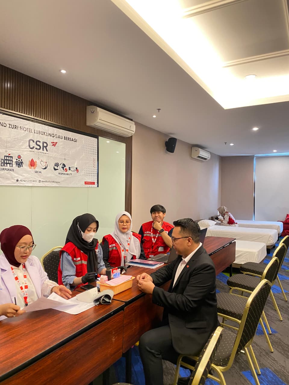 Kegiatan Donor Darah Di Grand Zuri